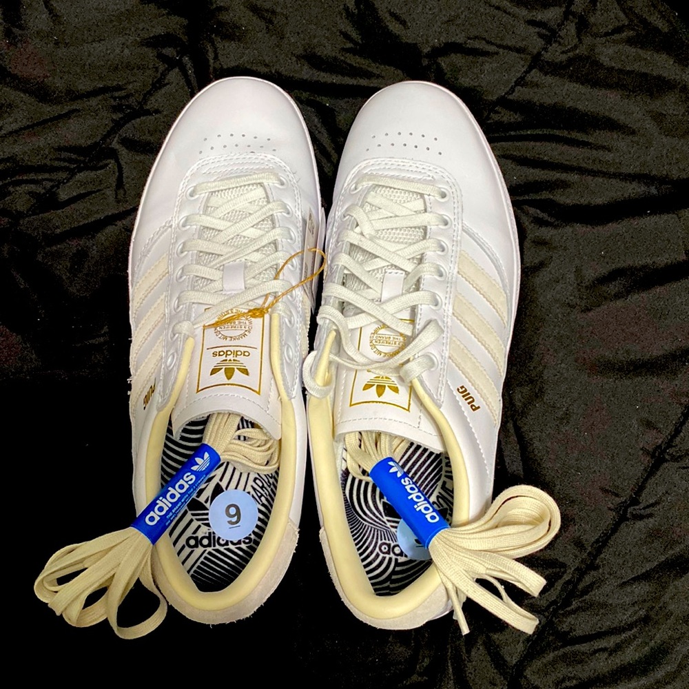 Men’s Adidas Puig indoor skate boarding shoes
